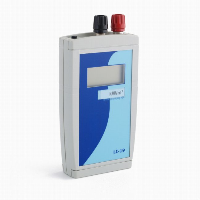 LI19 is a high accuracy handheld read-out unit / datalogger